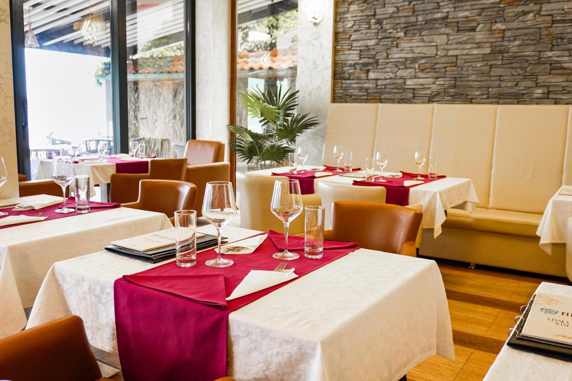 Hotel Bela Roza Биела Екстериор снимка